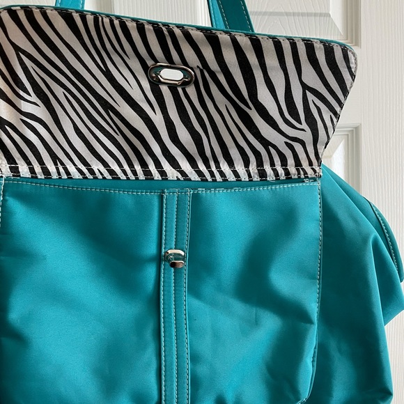 Weekender Travel Overnight Bag - Picture 3 of 5